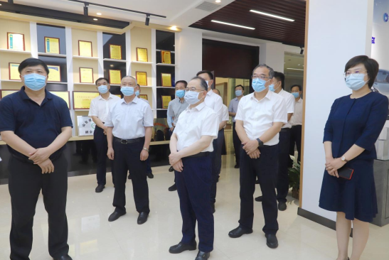 山東省科技廳黨組書記、廳長唐波來山東三星集團(tuán)調(diào)研