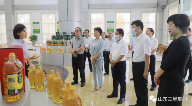 山東省糧食和物資儲(chǔ)備局黨組書記、局長王偉華來山東三星集團(tuán)調(diào)研