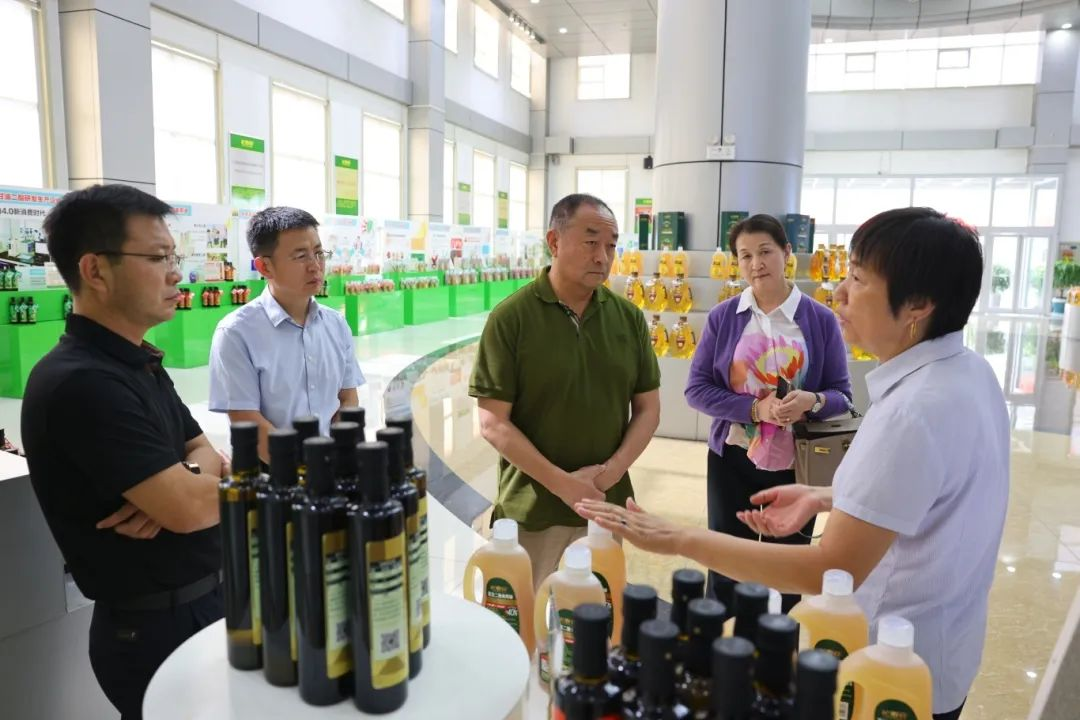 新西蘭山東總商會會長馬永新一行來山東三星集團(tuán)參觀調(diào)研