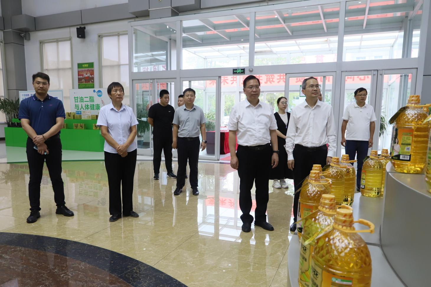 安徽糧食工程職業(yè)學(xué)院黨委副書記、院長武杰一行來山東三星集團(tuán)參觀交流