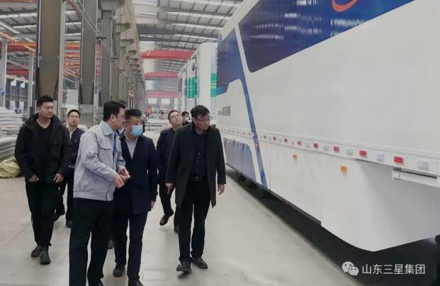 深圳市中創(chuàng)鎂工程技術(shù)有限公司董事長(zhǎng)陳曉陽(yáng)一行來(lái)山東三星集團(tuán)參觀(guān)座談