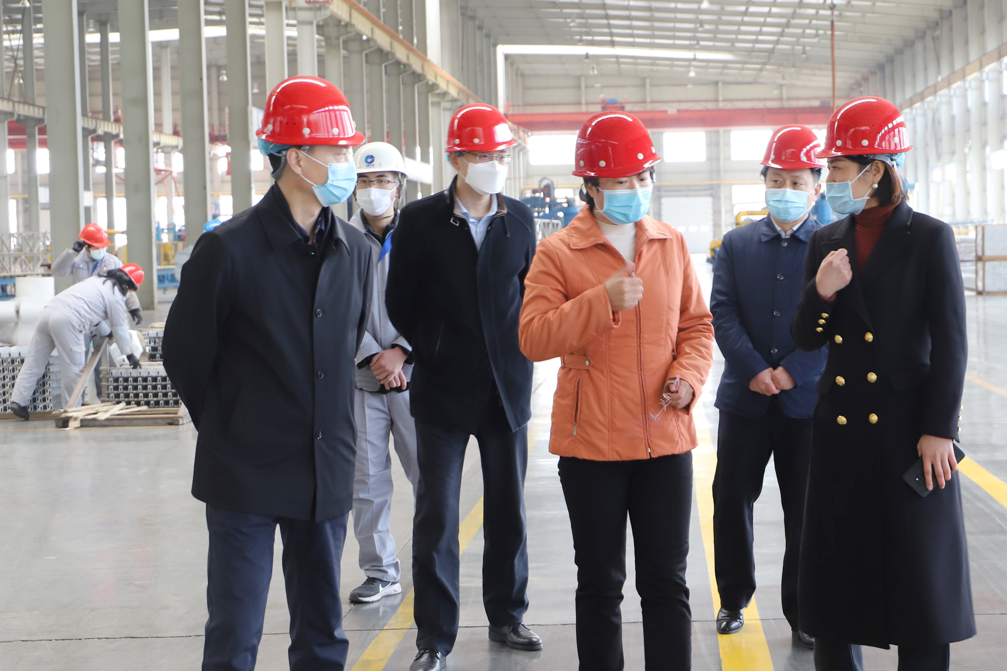 鄒平市委常委、宣傳部部長(zhǎng)、統(tǒng)戰(zhàn)部部長(zhǎng)鄭紅麗 來山東三星集團(tuán)督導(dǎo)疫情防控、復(fù)工復(fù)產(chǎn)工作